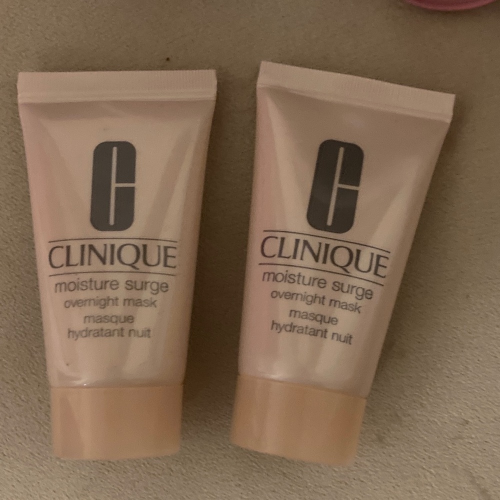 Clinique Skincare Essentials Set - travel sizes - Picture 2 of 6